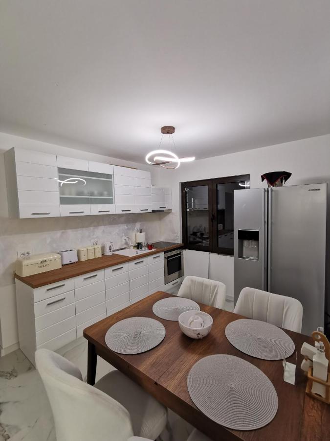 Appartamento Excellent Time Belgrado Esterno foto